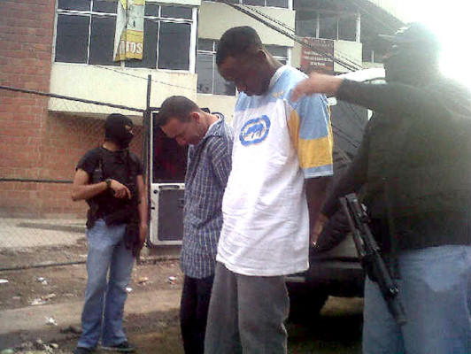 Capturan dos pandilleros con armas en Comayagüela