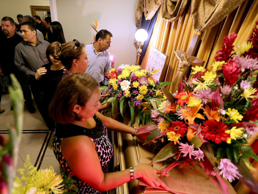 Fallece el periodista Aldo Calderón