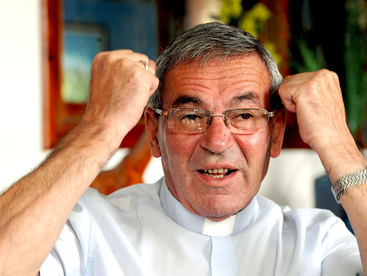 Sacerdote francés construye hospital en Ojojona