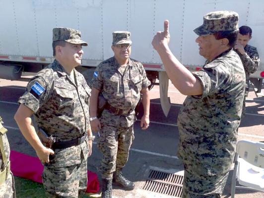 Comienza traslado de urnas a la capital de Honduras