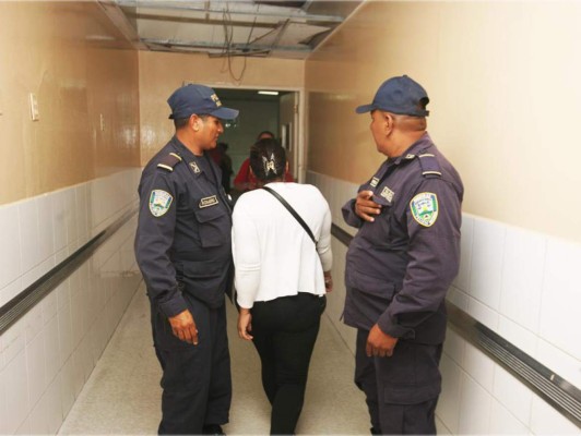 Practican legrado a detenida en clínica de abortos