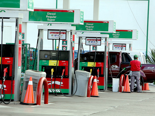 Combustibles bajarán centavos en Honduras