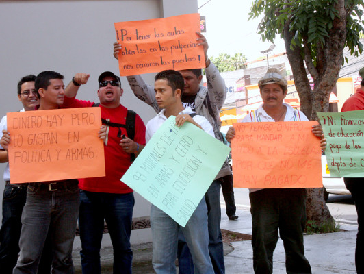 Maestros demandan al Estado de Honduras