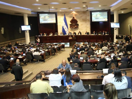 Aprueba moción para que Cancillería investigue muerte de pescador