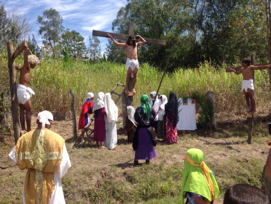 Muestras de fe adornan las calles de Comayagua