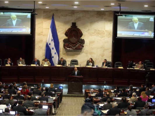 Honduras: CN decidirá número de períodos para reelección presidencial