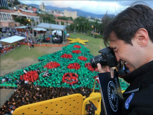 Honduras rompe récord Guinness con árbol
