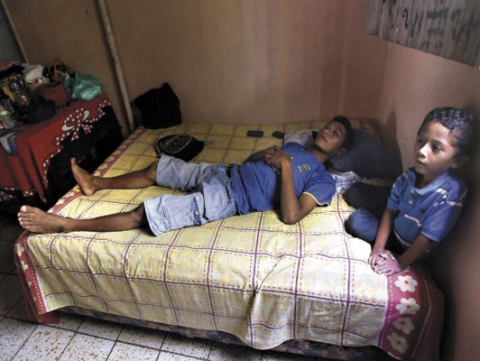 Nos tiraron la piraña tres veces, la tercera partió la lancha