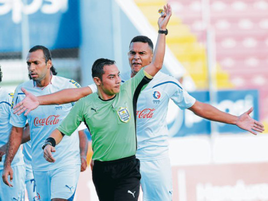 Rodríguez y Benigno pitarán las semifinales