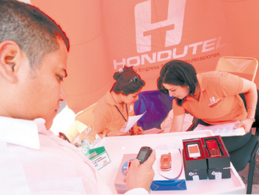 Hondutel lanza licitación para telefonía celular
