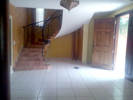 Allanan casas de 'Chepe' Handal en SPS