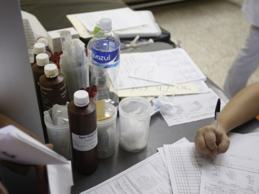 Escandalosa compra sobrevalorada de insumos