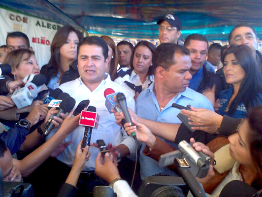 Precandidatos votan en la capital de Honduras