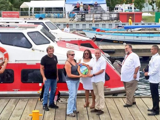 Honduras: Enorme crucero llega a Trujillo con más de 2,000 turistas