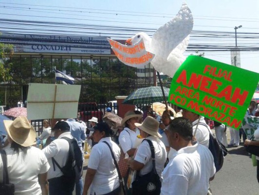 Honduras: Sin enfermeras quedaría jornada de vacunación