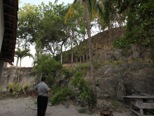 Olvidada la casa de Álvaro Contreras
