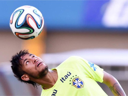 Barcelona defraudó 12.5 millones en fichar a Neymar