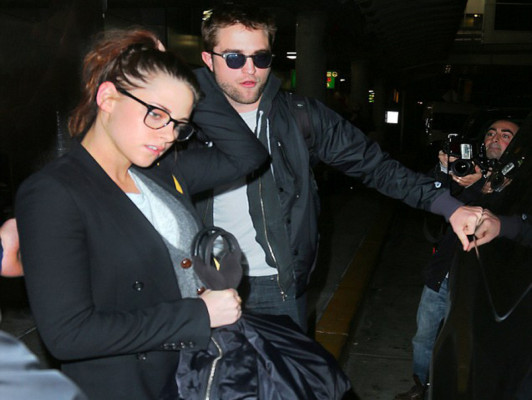 Kristen Stewart pide disculpas a padres de Robert Pattinson