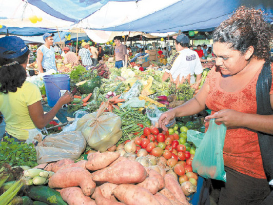 Costo de la canasta básica supera L 7,143