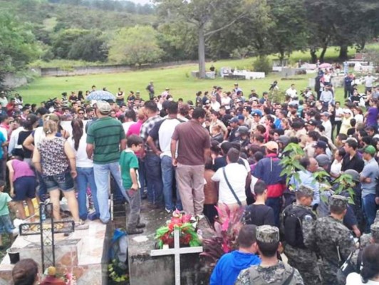 Último adiós a Miss Honduras Mundo y a su hermana