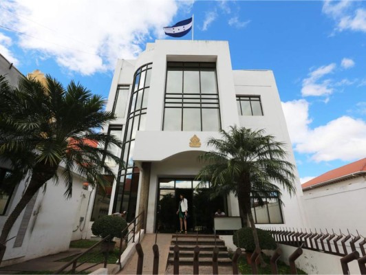 Honduras: Restringen uso de aire acondicionado en oficinas públicas