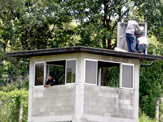El bloqueo de llamadas en cárceles de Honduras sigue siendo una utopía
