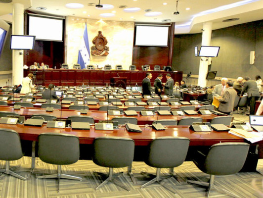 Analizarán medidas para lograr puntualidad de diputados hondureños a sesiones del Congreso