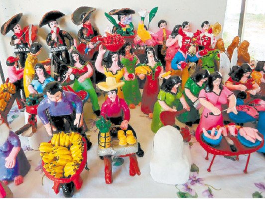 Figuras de barro de Yarumela engalanan pesebres de Honduras