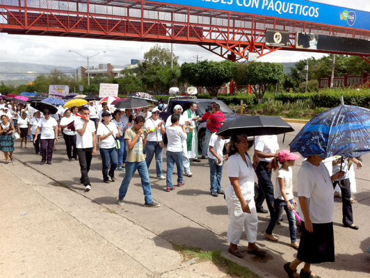 Caminata en defensa de la vida en Tegucigalpa
