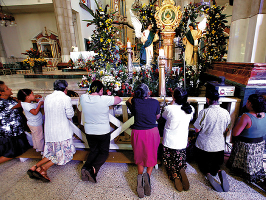 Virgen María, distintos nombres y una sola fe