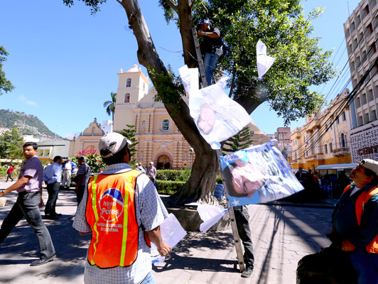 Retiran propaganda política en la capital de Honduras