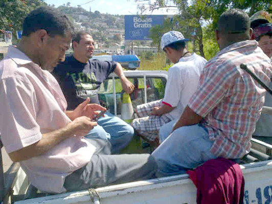 Busero se fuga de posta policial