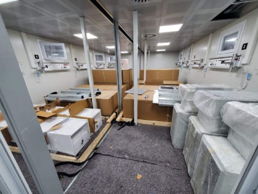 ¿Qué sabemos de la fábrica donde se hicieron los hospitales móviles?