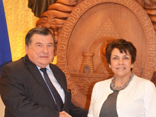 Delegación hondureña viaja a Rusia