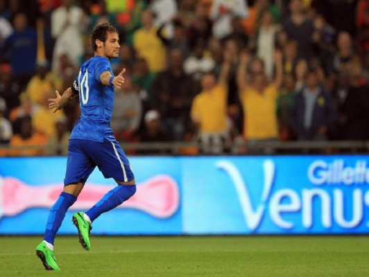 'Triplete' de Neymar en paliza de Brasil a Sudáfrica