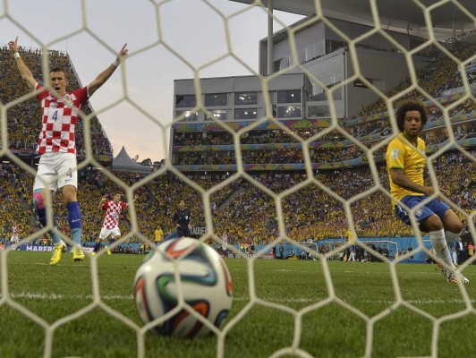 Marcelo hace historia con su autogol en Brasil 2014