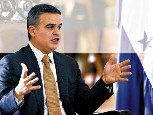 Yani: Falta un gobierno que ayude, en vez de estorbar