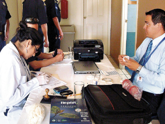 Pruebas de confianza seguirán aplicándose