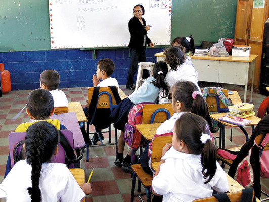 Dos de cada diez niños no ingresan a primer grado