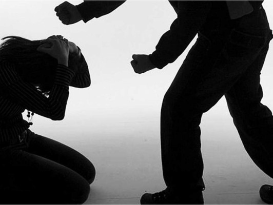 Niegan visa a hondureña víctima de violencia doméstica