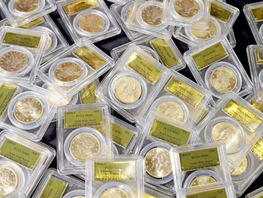 Pareja halla tesoro de $10 millones en monedas de oro
