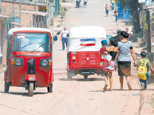 Decenas de mototaxis invaden al menos 50 barrios y colonias de la capital hondureña