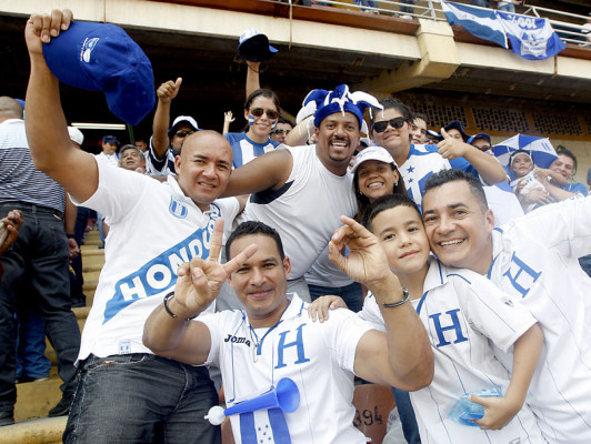 FOTOGALERÍA: El color del Honduras-México