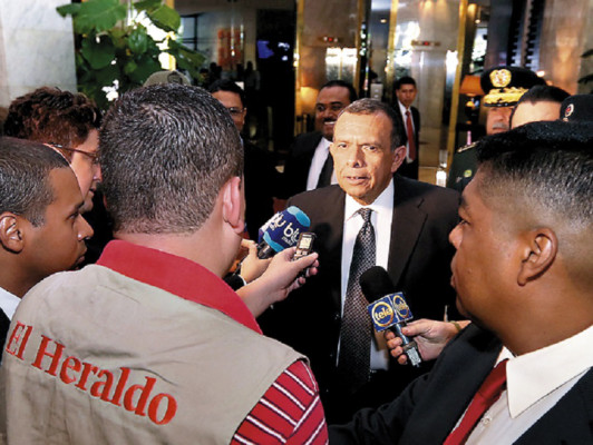 Porfirio Lobo sobre Chávez: 'Perdimos un gran líder'