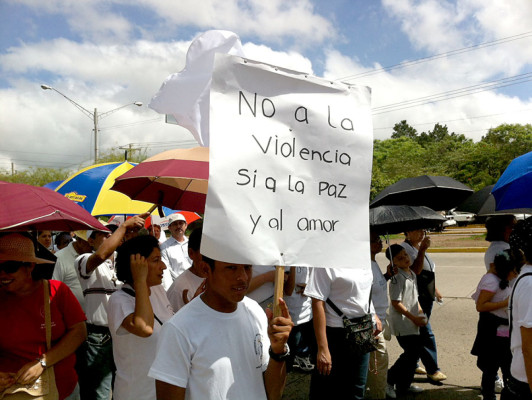Caminata en defensa de la vida en Tegucigalpa