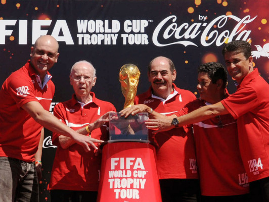 Trofeo de la Copa del Mundo inicia gira mundial