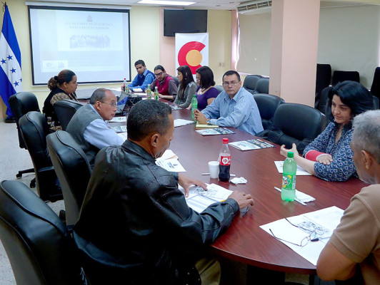 Piden reformas a la Central de Riesgo para acceder a viviendas