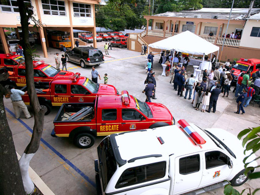Cuerpo de Bomberos de Tegucigalpa celebra 57 aniversario