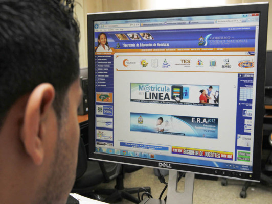 Lanzan bachillerato on line para migrantes hondureños