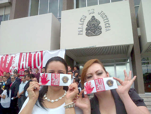 Abogados de Honduras exigen justicia ante CSJ